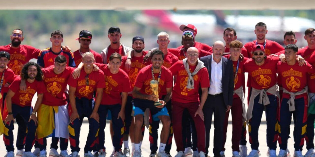La campeona mundial España vuelve a casa y serán recibidos por el Rey y con desfile