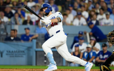 Dodgers remontan una desventaja inicial de 6 carreras y ganan 12-7 para extender la racha de derrotas de los Padres.