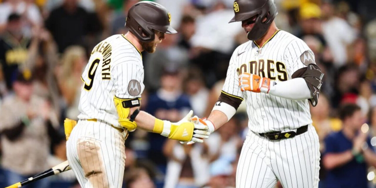 Ty France rompe el empate con un jonrón y los Padres superan 8-7 a Azulejos