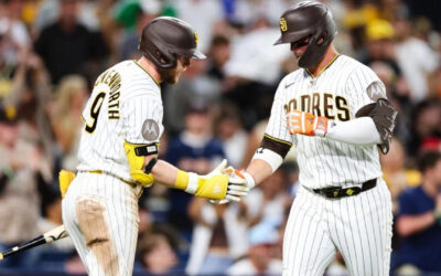 Ty France rompe el empate con un jonrón y los Padres superan 8-7 a Azulejos