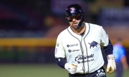 Se le escapa barrida a Toros ante Tecos