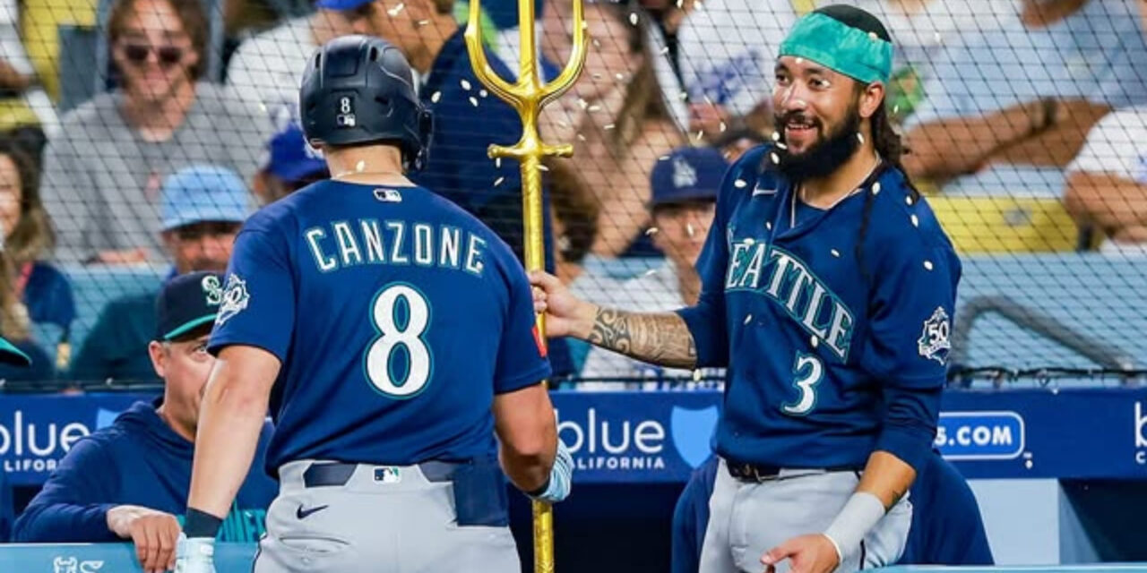 El jonrón de dos carreras de Dominic Canzone en la octava entrada da la victoria a Mariners sobre los Dodgers por 7-6.