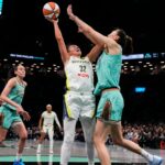 Jessica Shepard consigue su tercer triple-doble de la temporada y las Wings vencen a las Liberty por 88-77.