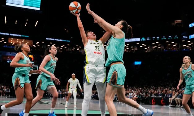 Jessica Shepard consigue su tercer triple-doble de la temporada y las Wings vencen a las Liberty por 88-77.