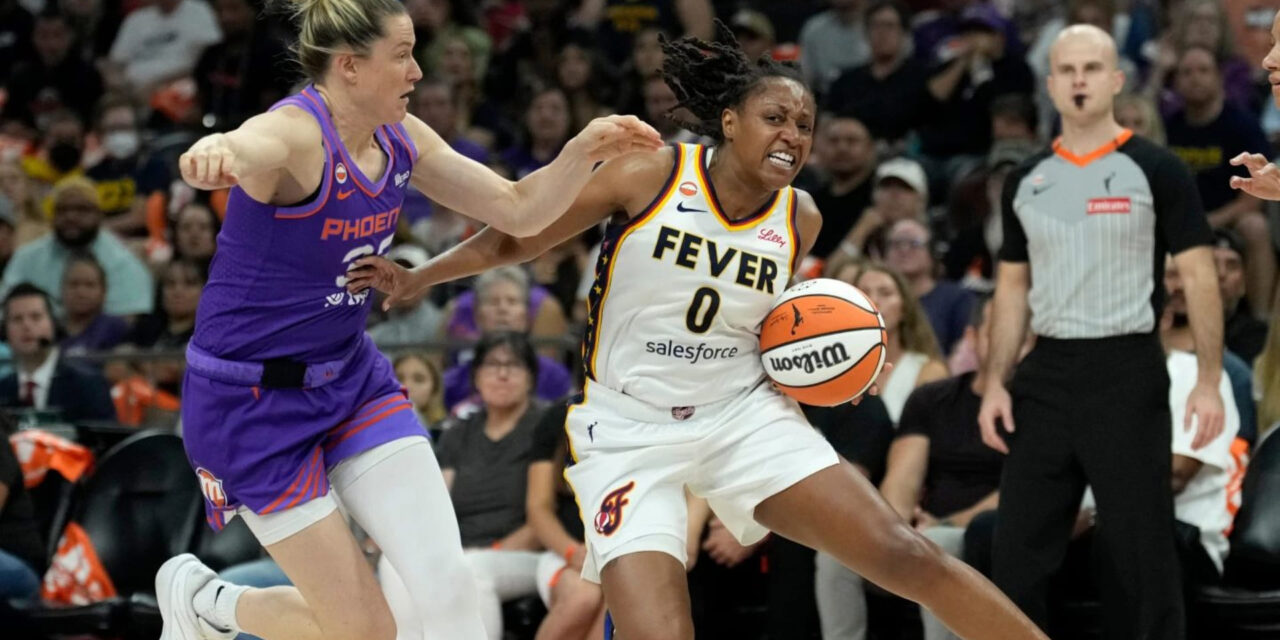 Kelsey Mitchell anota 29 puntos, Fever se impone a Mercury por 92-89.