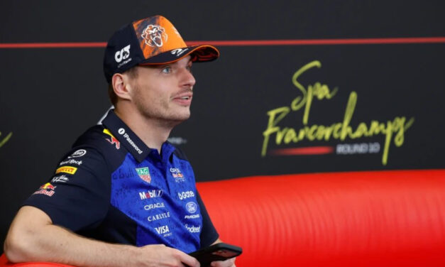 Max Verstappen deja abierto su futuro en F1, pero dice que con el jefe de Red Bull ‘va muy bien’