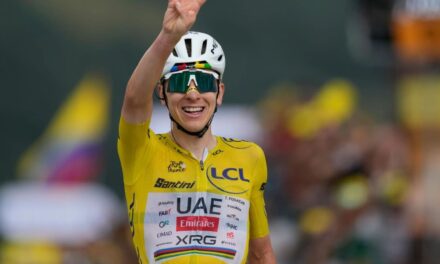Pogacar ataca en la subida final, gana la 14ta etapa del Tour de Francia y amplía su ventaja general