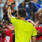 Panel de reglas dice que fue errónea la expulsión de Embolo ante Argentina en cuartos del Mundial