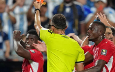 Panel de reglas dice que fue errónea la expulsión de Embolo ante Argentina en cuartos del Mundial