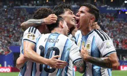 Argentina logra remontada ante Egipto y avanza a cuartos de final