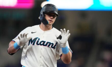 Stowers conecta un jonrón y los Marlins vencen a los Mariners 2-0