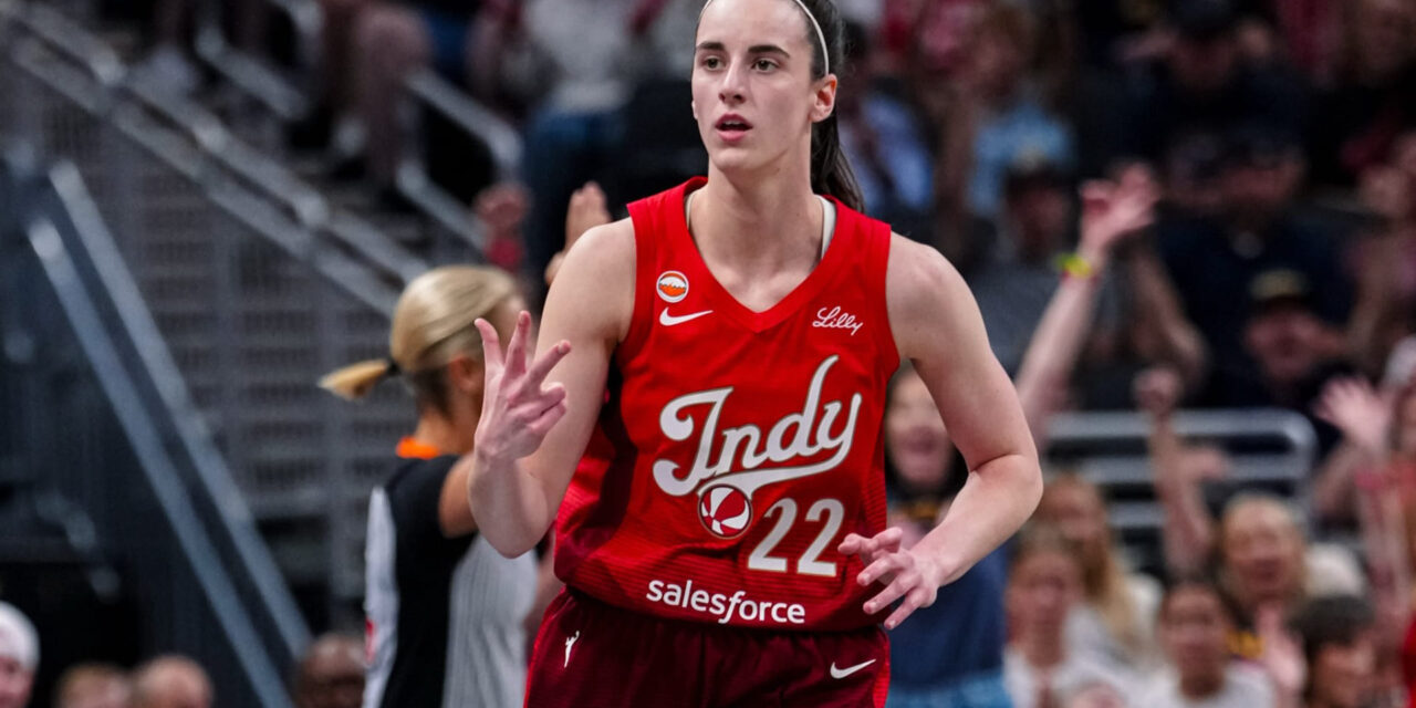 Caitlin Clark anotó 45 puntos y repartió 10 asistencias en triunfo del Fever ante Seattle