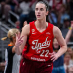 Caitlin Clark anotó 45 puntos y repartió 10 asistencias en triunfo del Fever ante Seattle
