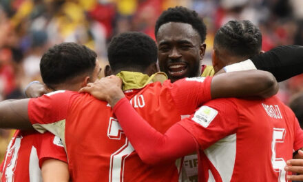 Suiza rompe sueño de Colombia al vencerla por penales y chocará con Argentina en cuartos del Mundial