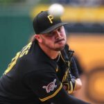 Skenes gana segunda apertura tras mala racha de 9 y Piratas aplastan 14-5 a Cerveceros