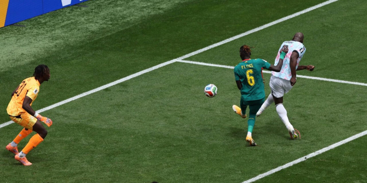 Bélgica convierte penal en tiempo extra y vence 3-2 a Senegal en los 16avos de final del Mundial