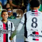 Atlas le pega de visita al León