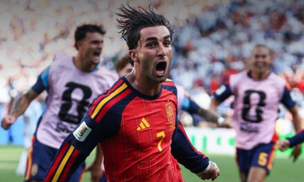 España acaba con Argentina y son Campeones 