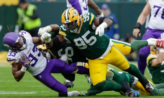 El liniero defensivo de Packers Devonte Wyatt acuerda extensión de 3 años y 57 millones