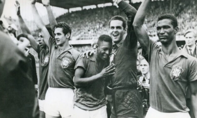 Camiseta usada por Pelé en la final del Mundial de 1958 se subasta por 4,9 millones de dólares