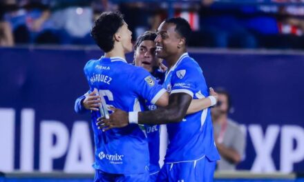 Cruz Azul logra remontada en San Luis