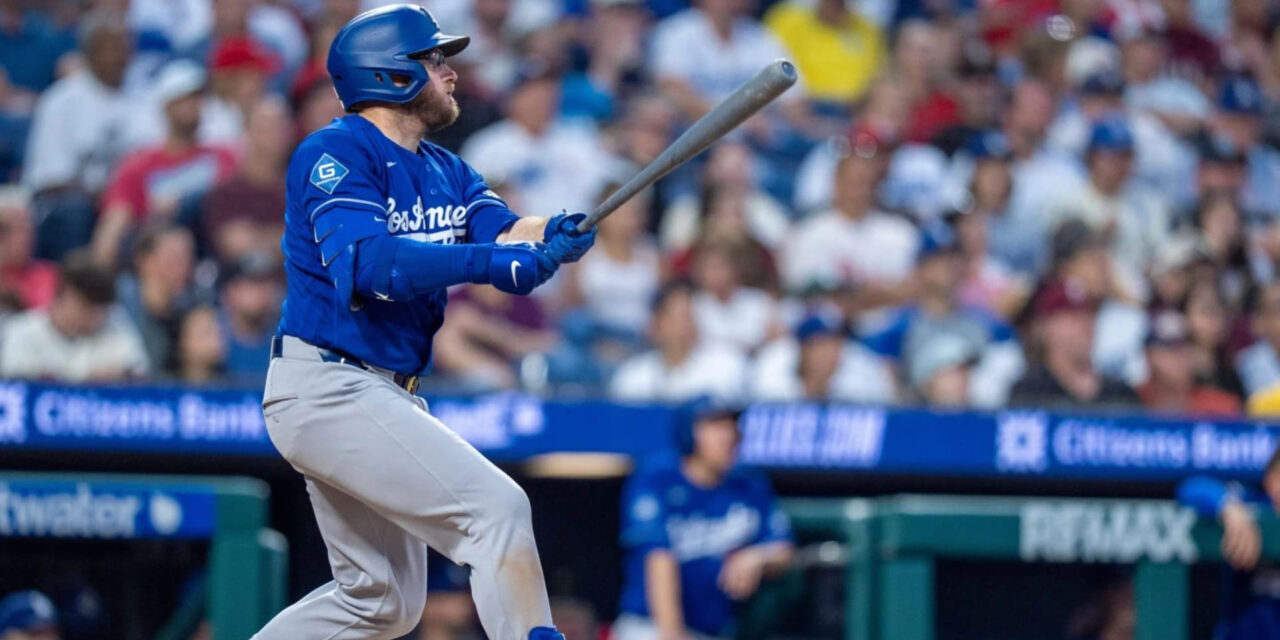 Max Muncy conecta jonrón de la ventaja y Dodgers vencen a Filis por 9-5