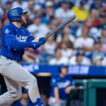 Max Muncy conecta jonrón de la ventaja y Dodgers vencen a Filis por 9-5