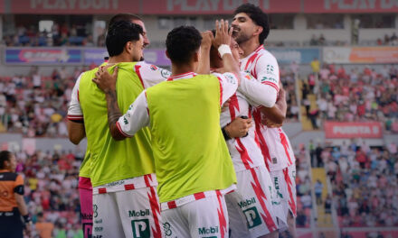 Rayados pierde ante Necaxa