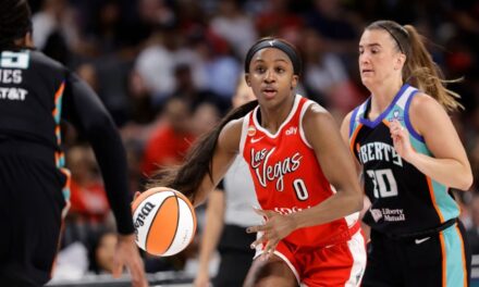Wilson y Young ayudan a los Aces a vencer a los Liberty 104-99.