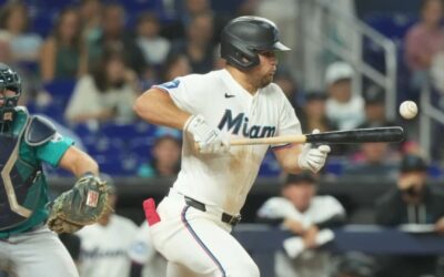 Jakob Marsee pega sencillo profundo decisivo en la 10ma y Marlins vencen 6-5 a Marineros