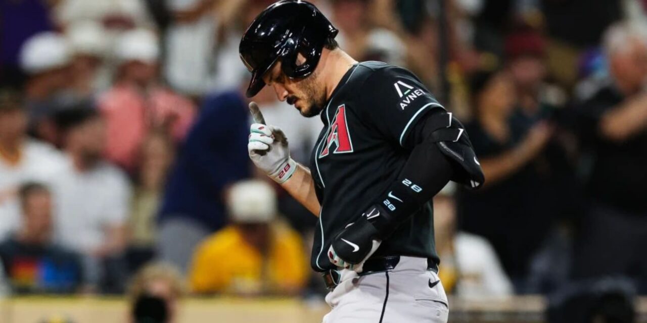 Arenado pega jonrón, Kelly lanza 7 sólidas entradas y Diamondbacks vencen 3-1 a Padres