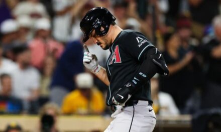Arenado pega jonrón, Kelly lanza 7 sólidas entradas y Diamondbacks vencen 3-1 a Padres