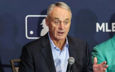 MLB y el sindicato inician conversaciones para llevar jugadores a Los Ángeles 2028