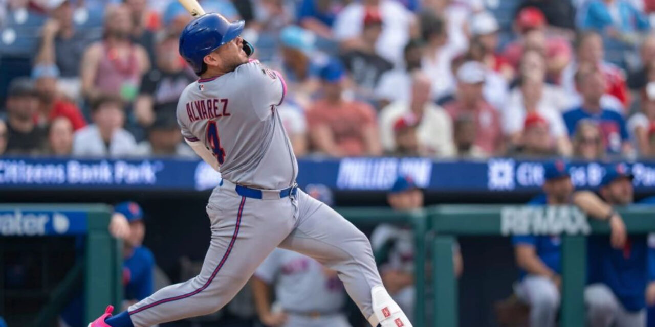 Francisco Álvarez pega 2 jonrones y Mets vencen 4-1 a Filis