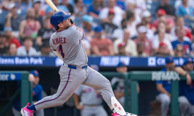 Francisco Álvarez pega 2 jonrones y Mets vencen 4-1 a Filis