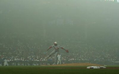 Los Cardenales apagan a los Cubs 3-0 en un Wrigley Field envuelto en niebla