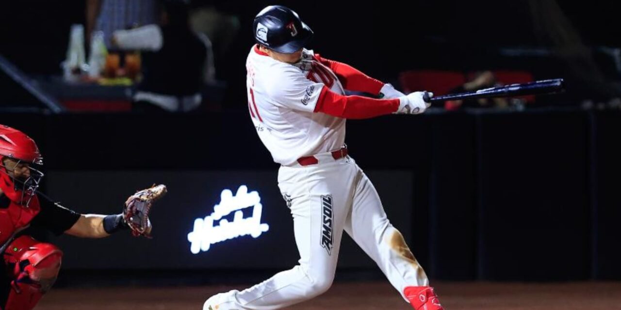 Se le escapa triunfo a los Toros en extra innings ante Caliente de Durango