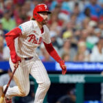 Stott pega jonrón e impulsa 5 carreras para que Filis aplastaran 11-4 a Yankees