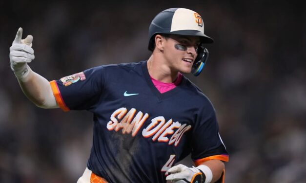 Jase Bowen conecta el primer jonrón de su carrera y los Padres permiten solo dos hits en total en la victoria por 7-0 sobre los Giants.