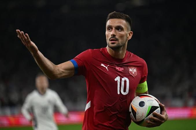 Dusan Tadic se une al club neerlandés NEC Nijmegen antes de la fase previa de la Champions