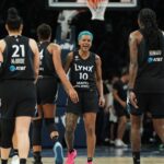 Oliva Miles y Courtney Williams se combinan para anotar 55 puntos, Lynx se impone a Fever 108-100.
