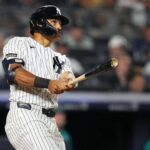 Trent Grisham pega 2 jonrones y los Yankees remontan para vencer 10-5 a los Marineros