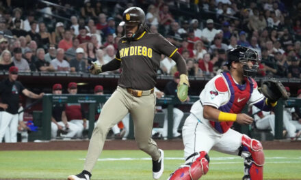 Padres vencieron a los Diamondbacks 5-1