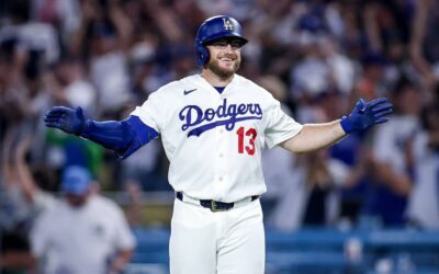El sencillo de Max Muncy en la décima entrada lleva a los Dodgers a vencer a los Royals por 5-4.
