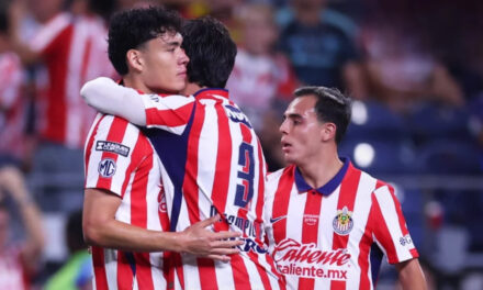 Chivas viene de atrás y derrota al Sounders
