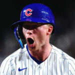 El triple de Pete Crow-Armstrong le da la ventaja a los Cubs y los lleva a una victoria de 5-2 sobre los Yankees.