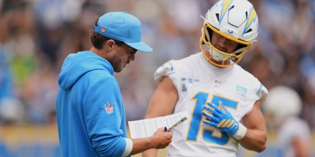 Chargers y Eagles, entre equipos de playoffs que buscan impulso con nuevos coordinadores