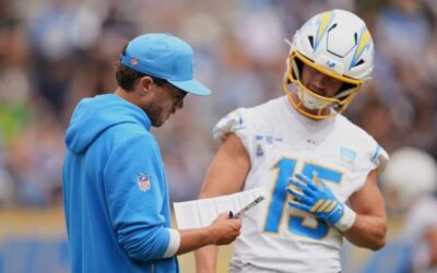 Chargers y Eagles, entre equipos de playoffs que buscan impulso con nuevos coordinadores