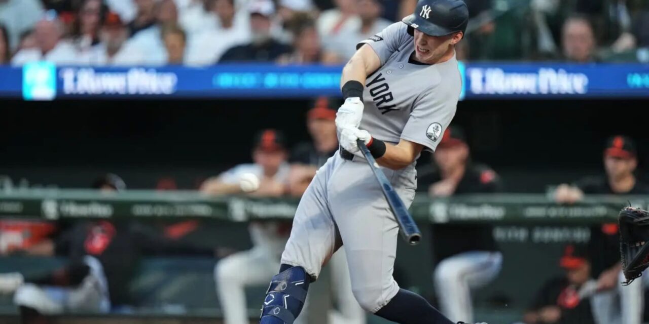 Un foul polémico frena a Pete Alonso y los Yankees golpean en la octava para vencer 5-3 a Orioles