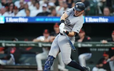 Un foul polémico frena a Pete Alonso y los Yankees golpean en la octava para vencer 5-3 a Orioles